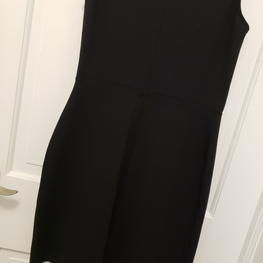 Evereve Black Sleeveless Mock Neck Sheath Dress - Picture 13 of 14